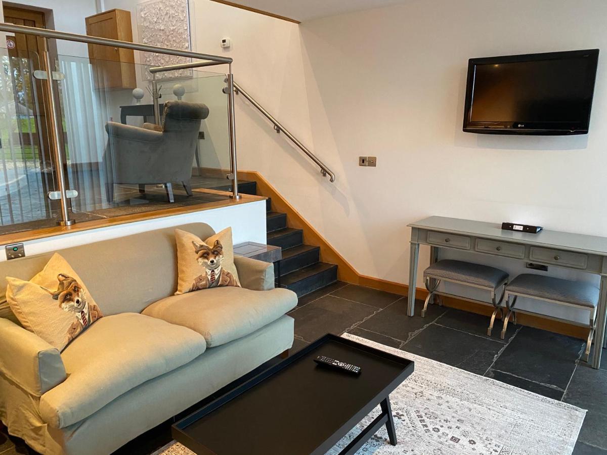 The Farmyard Adults Only Apartment Yeovil Bagian luar foto