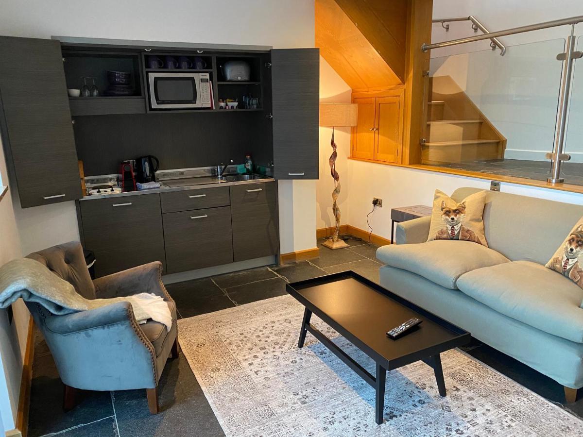 The Farmyard Adults Only Apartment Yeovil Bagian luar foto